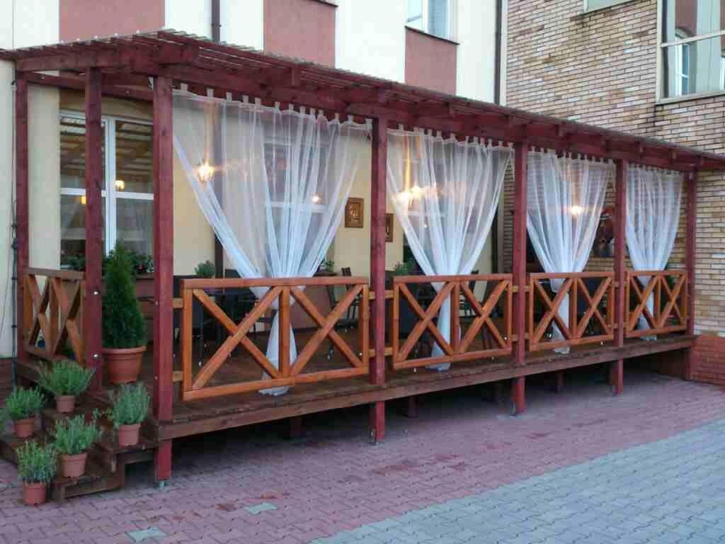 Hotel Piemont Pabianice Ngoại thất bức ảnh