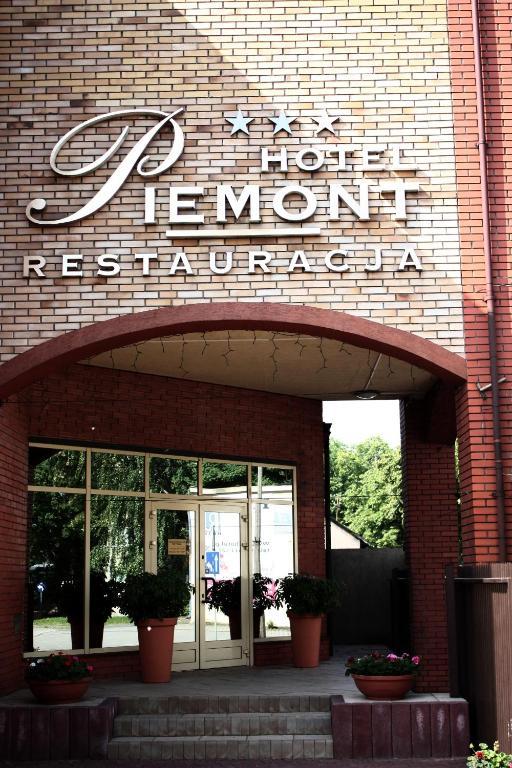 Hotel Piemont Pabianice Ngoại thất bức ảnh