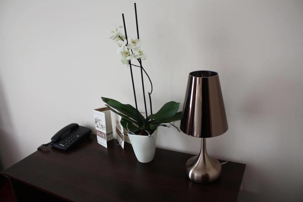 Hotel Piemont Pabianice Ngoại thất bức ảnh