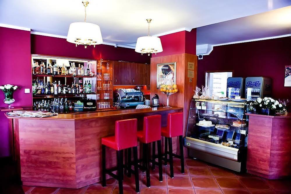 Hotel Piemont Pabianice Ngoại thất bức ảnh