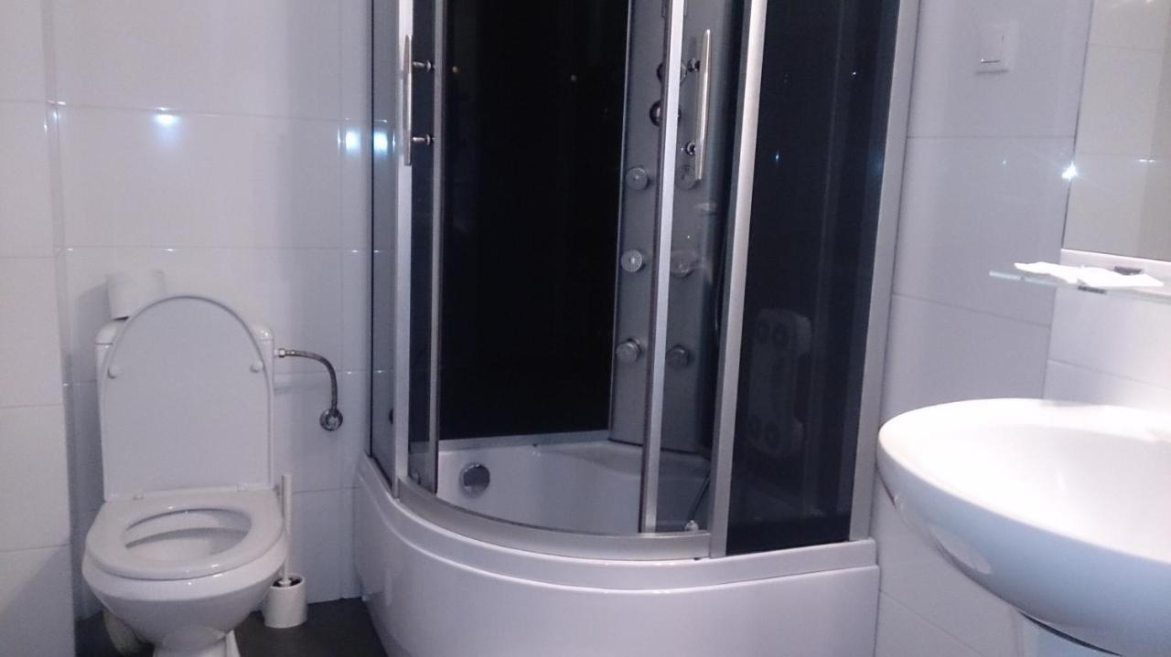 Hotel Piemont Pabianice Ngoại thất bức ảnh