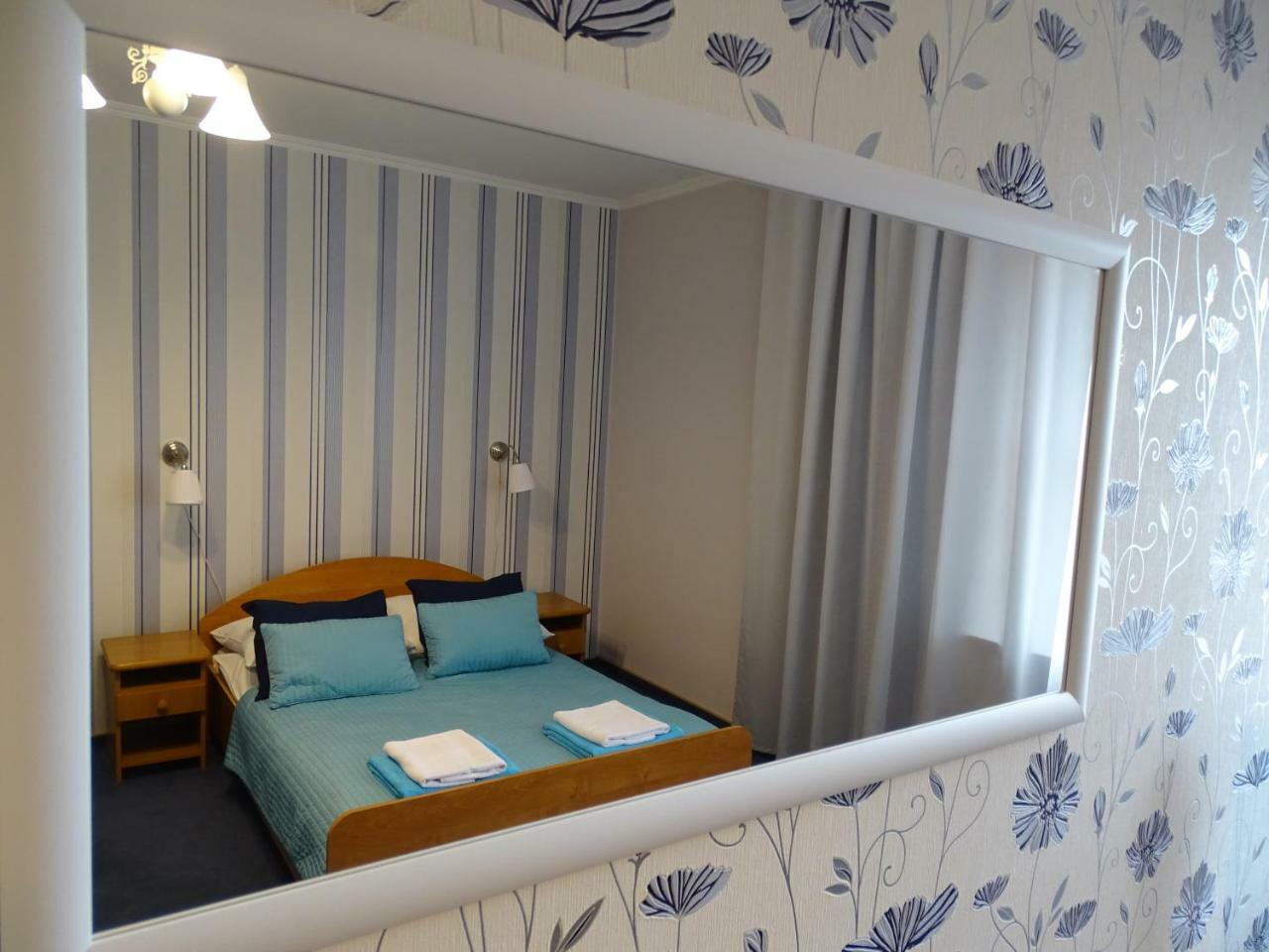 Hotel Piemont Pabianice Ngoại thất bức ảnh